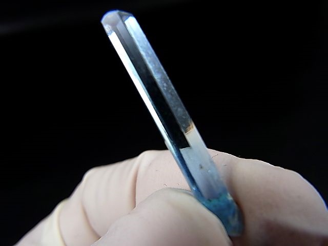 画像: ジェムグレード宝石需要品質：ベトナム産アクアマリン柱状結晶原石 3.0カラット