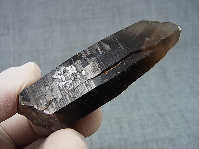 画像: ノルウェー産モリオン（ケアンゴーム）原石 65.6g