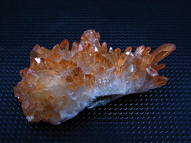 画像2: スウェーデン産ヘマタイト（タンジェリン）水晶クラスター 19.2g