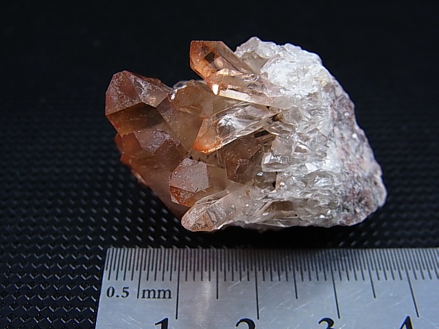 画像: スウェーデン産ヘマタイト（タンジェリン）水晶クラスター 20.8g