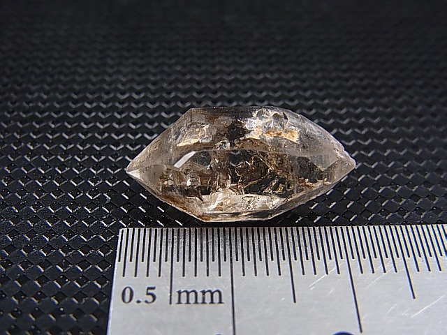 画像: パキスタン・クエッタ産蛍光オイル入りＤＴ水晶 2.1g