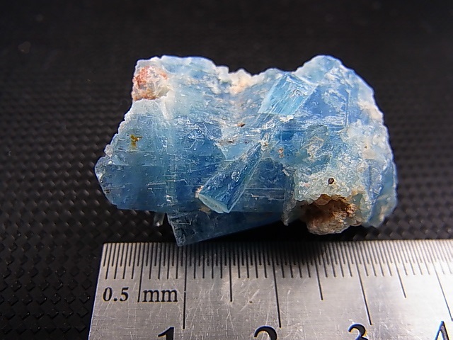 画像: ベトナム・タインホア産アクアマリン原石（マッシブ） 17.6g