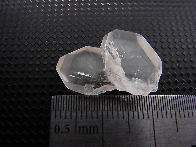 画像: 奈留島産日本式双晶（ハート型） 2.0g