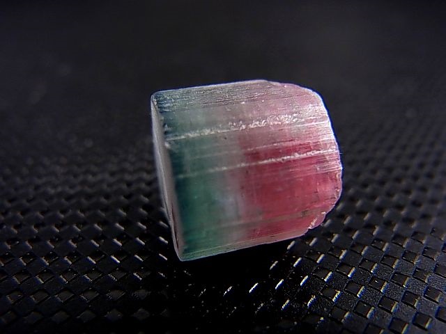 画像2: アフガニスタン産バイカラートルマリン結晶原石（ウォーターメロンカラー） 12.8カラット