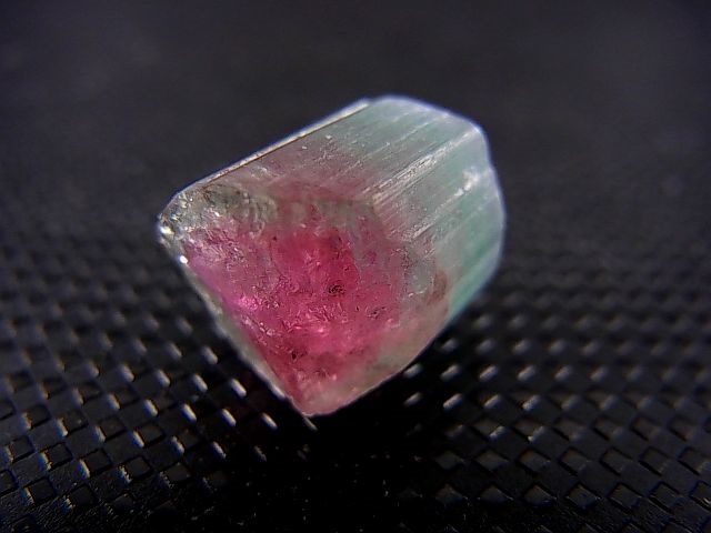 画像: アフガニスタン産バイカラートルマリン結晶原石（ウォーターメロンカラー） 12.8カラット