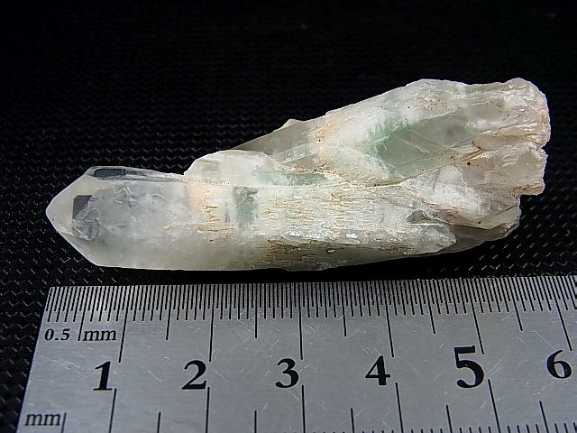 画像: マダガスカル産フックサイトイン水晶ポイント（グリーンファントム/連晶） 21.7g