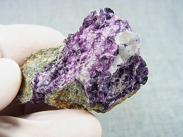 画像: ノルウェー産ブラックフローライト原石 34.0g