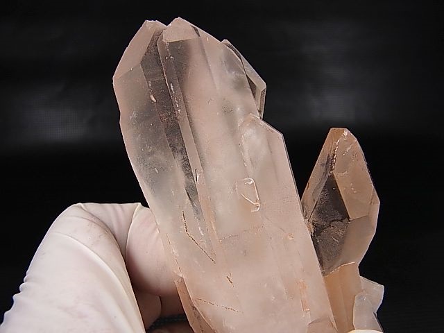 画像: キャビネットサイズ：マダガスカル産ピンク水晶（連晶） 219.5g