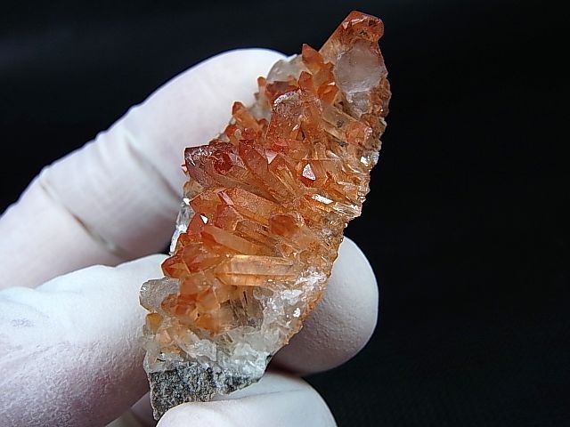 画像: スウェーデン産ヘマタイト（タンジェリン）水晶クラスター 25.8g