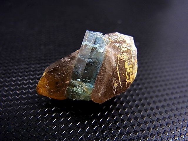 画像: ベトナム・タインホア産アクアマリン付きスモーキー水晶 5.0g