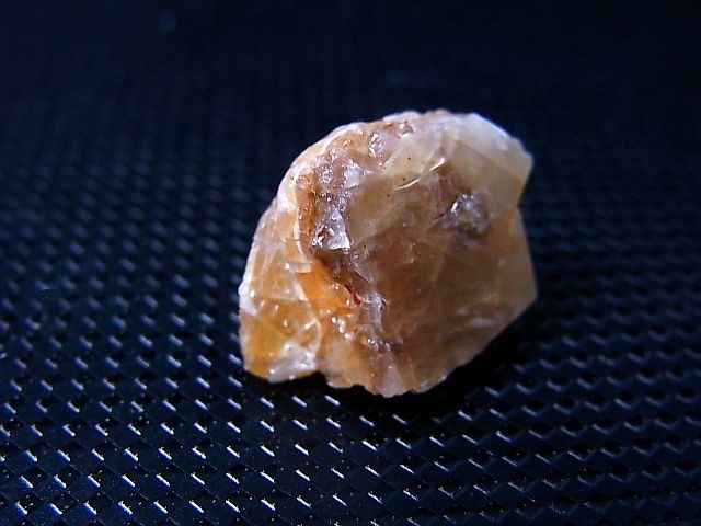 画像2: Hokkaidoite北海道然別湖産蛍光オパール原石 2.1g