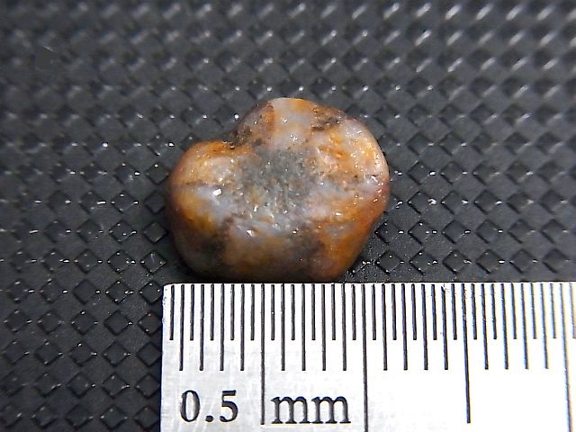 画像: ベトナムLuc Yen産トラピチェ結晶原石（自然研磨サファイア） 4.8カラット