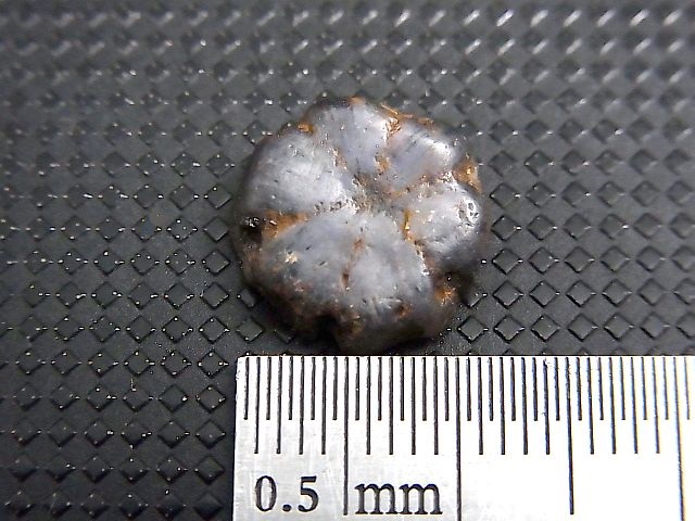 画像: ベトナムLuc Yen産トラピチェ結晶原石（自然研磨サファイア） 7.0カラット