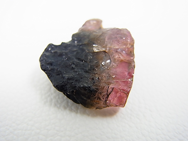 画像: ベトナムMinh Tien産多色トルマリン（ウォーターメロン）結晶原石 25.8カラット