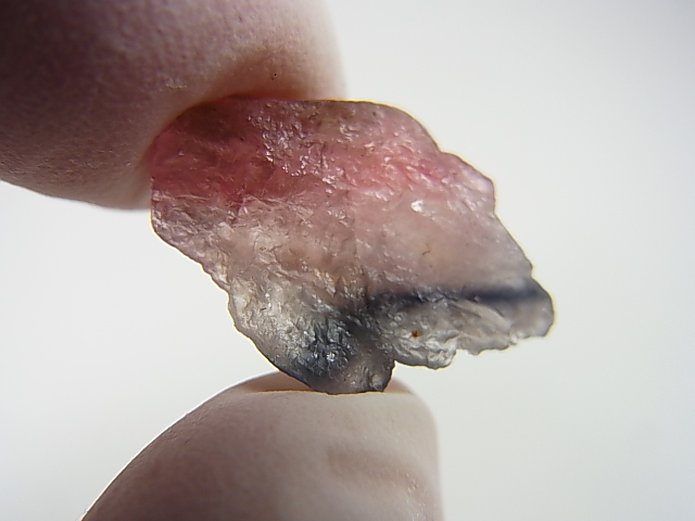 画像: ベトナムMinh Tien産多色トルマリン（ピンク/カラーレス/ブラック）結晶原石 7.7カラット