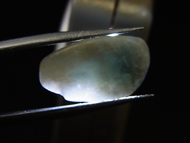 画像2: 糸魚川入りコン沢産青ひすい原石 1.6g