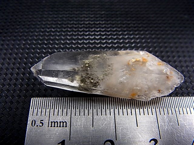 画像: 山梨県水晶峠産アルセノパイライト入り水晶ポイント 4.9g