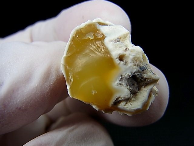 画像: 北海道上藻別産イエローオパール原石 4.4g