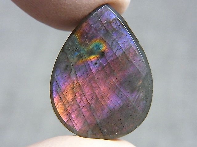 画像: レアカラー：ピンク/パープルシラーラブラドライト研磨タンブル 3.7g