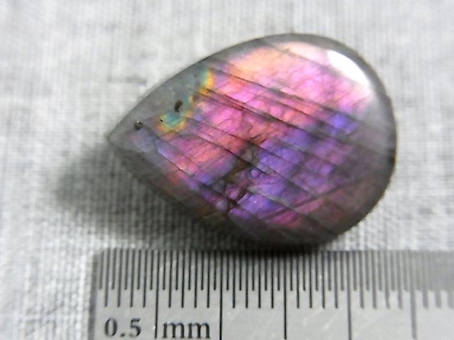 画像: レアカラー：ピンク/パープルシラーラブラドライト研磨タンブル 3.7g