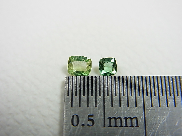 画像: パキスタン産ラズライト(天藍石)・ルース 2点セット トータル 0.2カラット