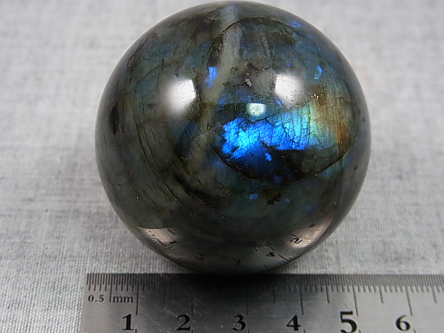 画像: マダガスカル産ラブラドライトSA丸玉 50mm