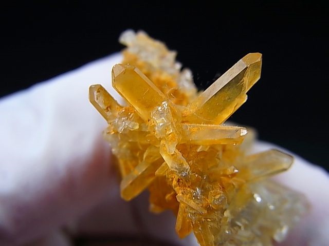 画像: メキシコ産日本式双晶水晶クラスター（V字型） 6.7g