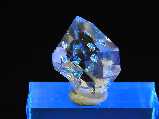 画像2: ニューヨーク・ハーキマーダイヤモンド（水晶）ＤＴポイント（蛍光オイル入り） 3.3g