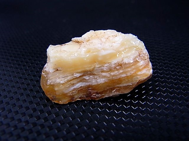 画像2: Hokkaidoite北海道然別湖産蛍光オパール原石 3.4g