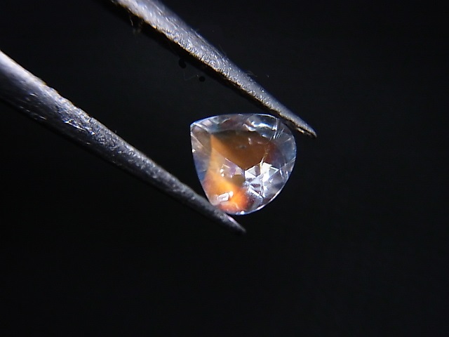 画像: レアカラー：ピンク/オレンジ/ブルーシラームーンストーン（ラブラドライト）・ルース 0.3カラット