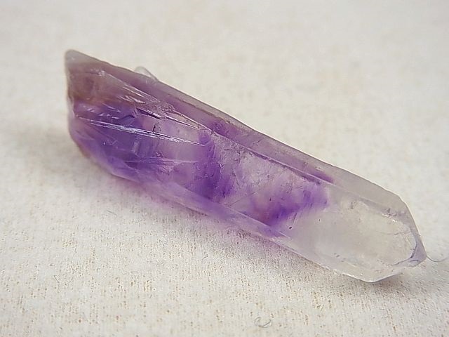 画像: メキシコ・ゲレロ産アメジストポイント 5.2g