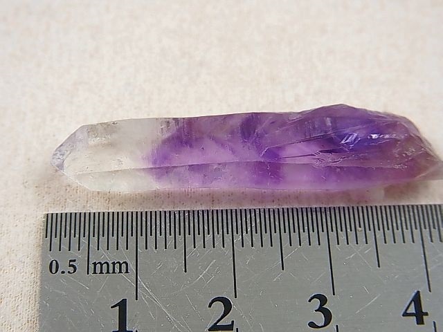 画像: メキシコ・ゲレロ産アメジストポイント 5.2g