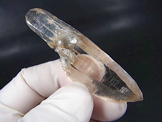 画像: ガネーシュヒマール・ラパ産ウォータークリア水晶ポイント（ファーデン/ＤＴ） 21.9g