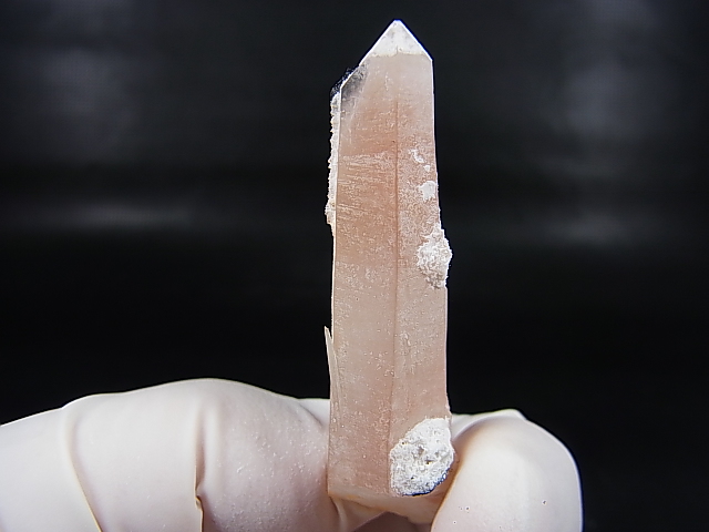 画像1: 内モンゴル産アイアンローズ付きピンク水晶（レーザー型） 10.8g