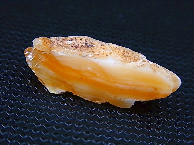 画像: Hokkaidoite北海道然別湖産蛍光オパール原石 3.0g