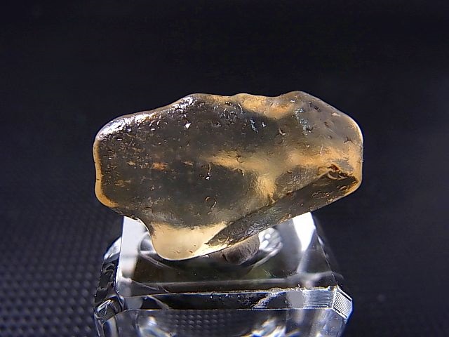 画像: ジュエリー品質：リビアングラス原石 3.2g