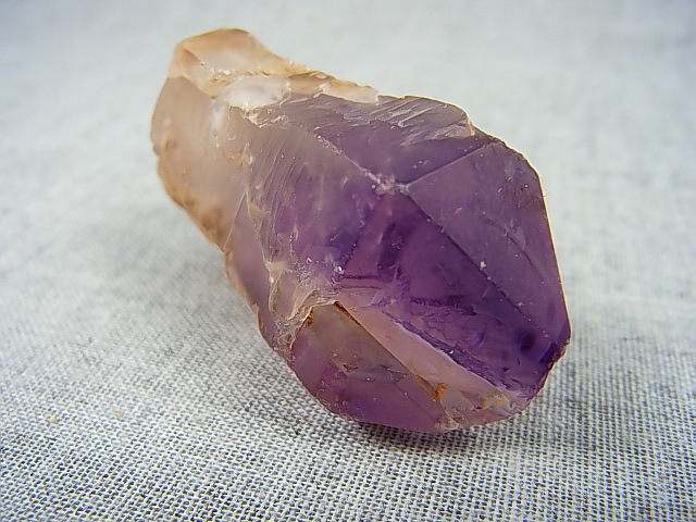 画像: ミャンマー・モゴック産ラベンダーアメジスト原石（エレスチャル） 35.8g