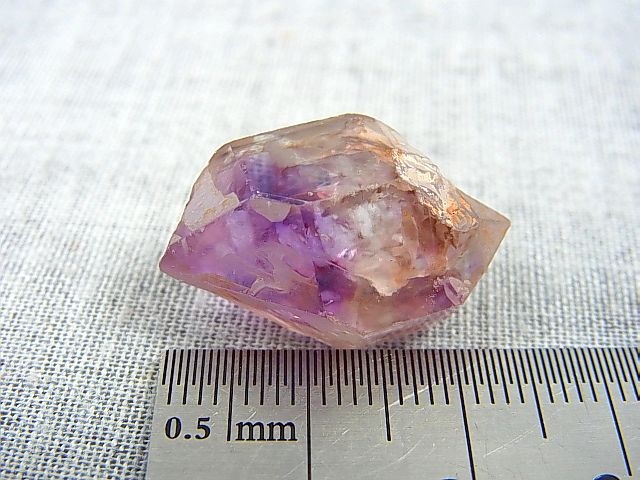 画像: ミャンマー・モゴック産ラベンダーアメジスト原石（エレスチャル/セプター） 4.7g
