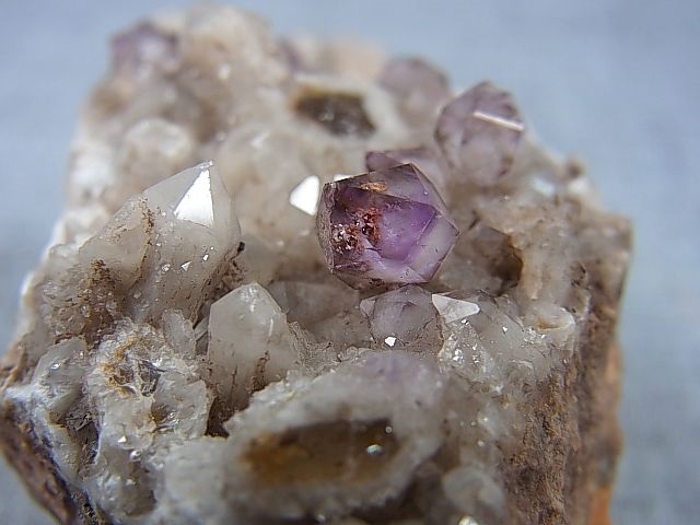 画像: ノルウェー・ホルメストランド産アメジスト原石（群晶） 133.7g