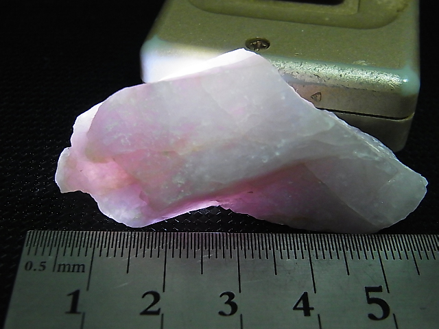 画像: フィンランド・ルカ産アメジスト原石 30.3g