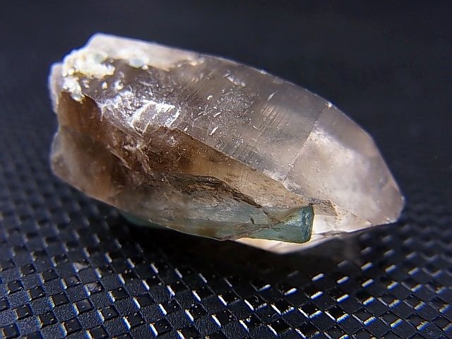 画像: ベトナム・タインホア産アクアマリン付きスモーキー水晶 6.2g