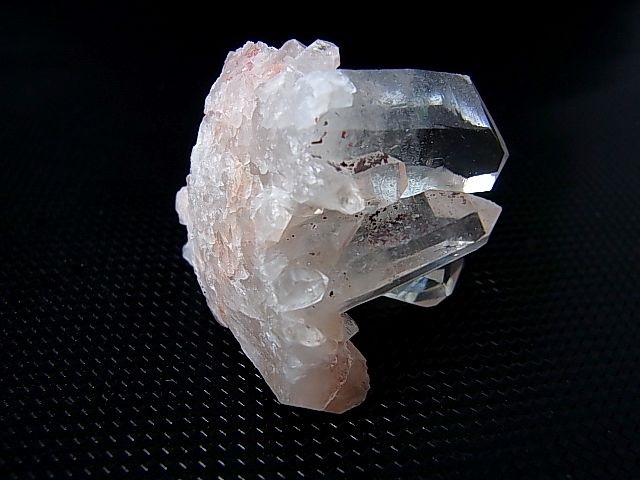 インド・マニカラン産ピンク水晶（連晶） 25.3g - パーフェクト