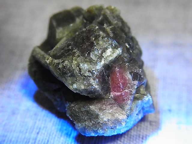 画像: ジンバブエ産クリソベリル原石 17.3g