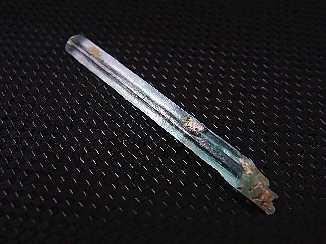 画像: ナイジェリア産アクアマリン柱状結晶 4.7カラット