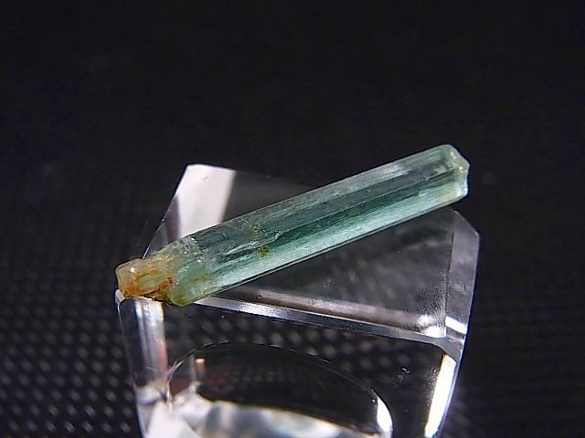 画像: ナイジェリア産アクアマリン柱状結晶 3.8カラット