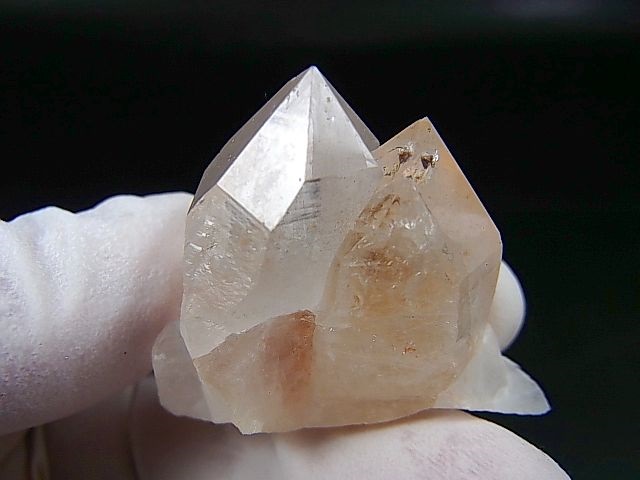 画像: インド・マニカラン産水晶ポイント（ツイン/パイライト入り） 20.4g