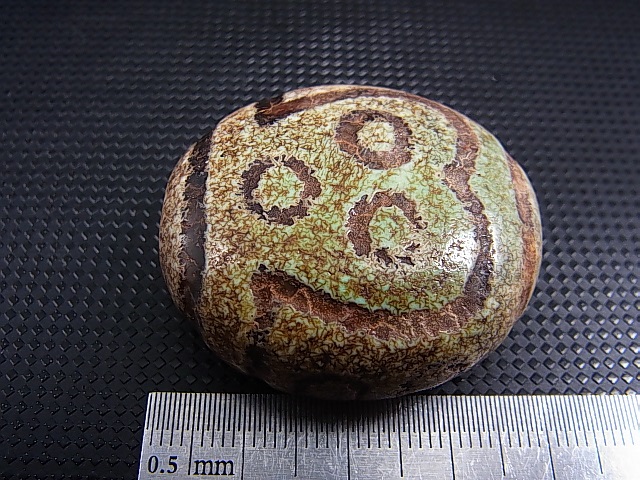 画像: ヴィンテージ：「十眼」西蔵（チベット）天珠 約37.5×34×17.5mm