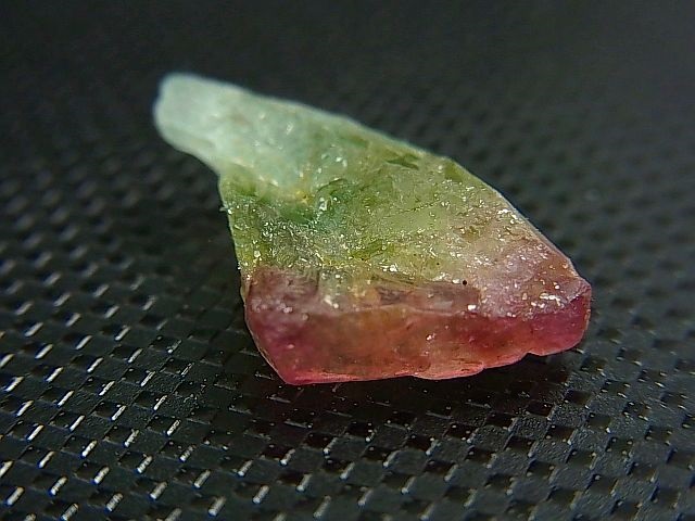 画像: ベトナムMinh Tien産多色トルマリン（ウォーターメロン）結晶原石 10.4カラット