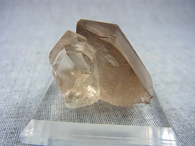 画像1: ベトナム・タインホア産スモーキー水晶＆トパーズ共生 18.5g