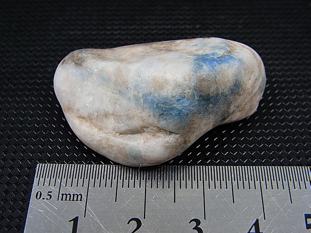 画像: 糸魚川入りコン沢産青ひすい原石 21.8g